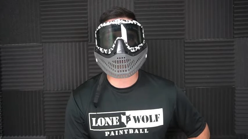 Full paintball outfit including gloves and pads