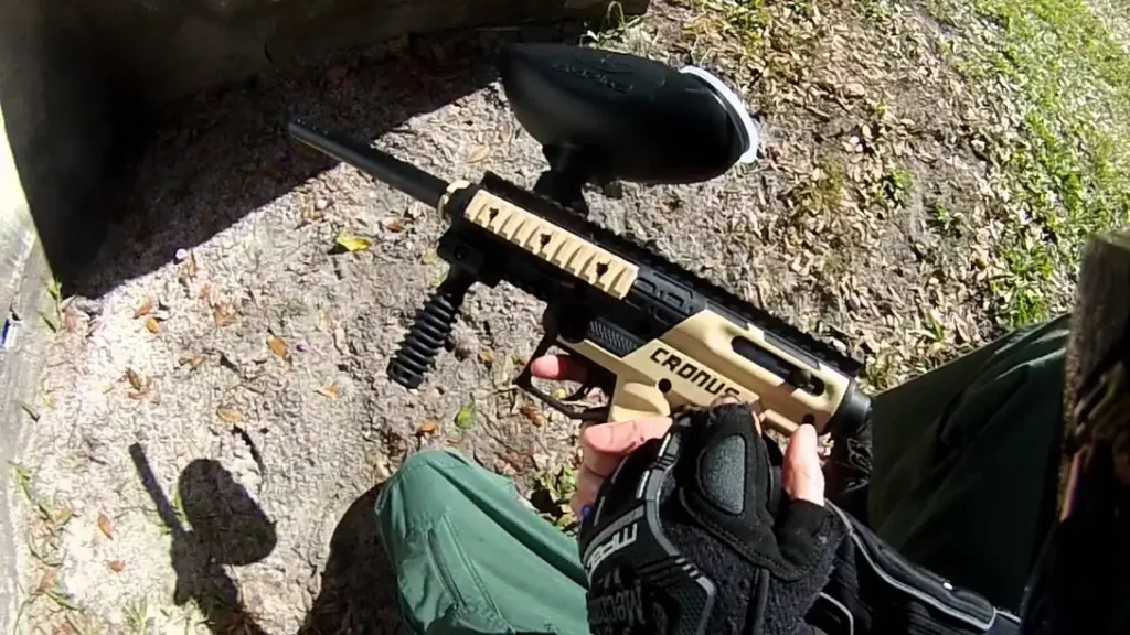 Woodsball paintball gun